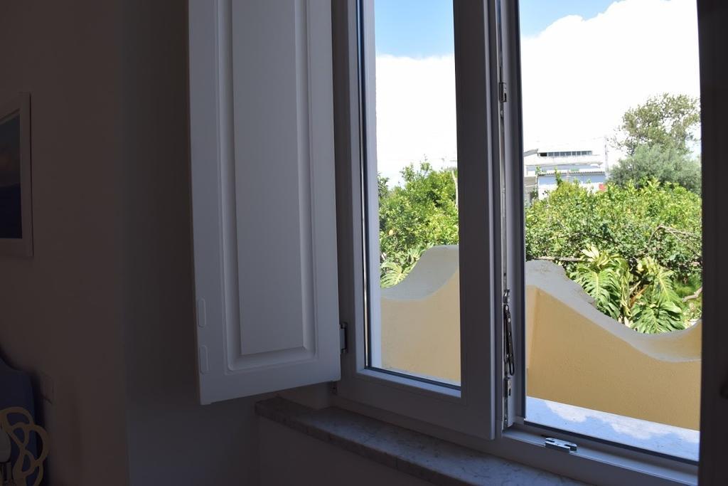 La Casa Di Cirro Apartment Procida Exterior photo