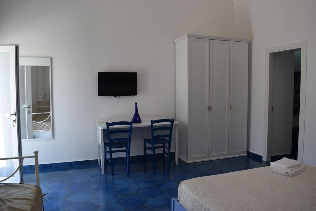 La Casa Di Cirro Apartment Procida Exterior photo